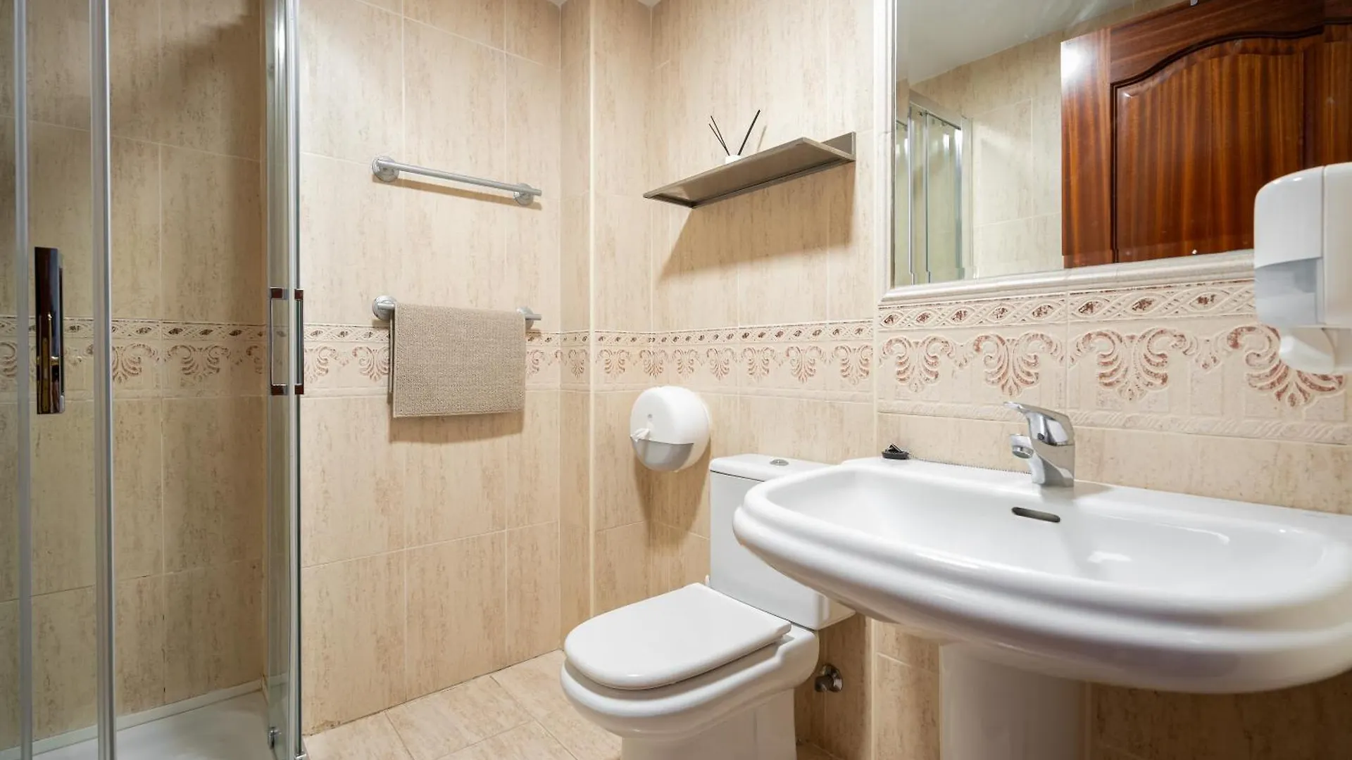 Apartamentos Capricho Del Mar Torremolinos Spagna